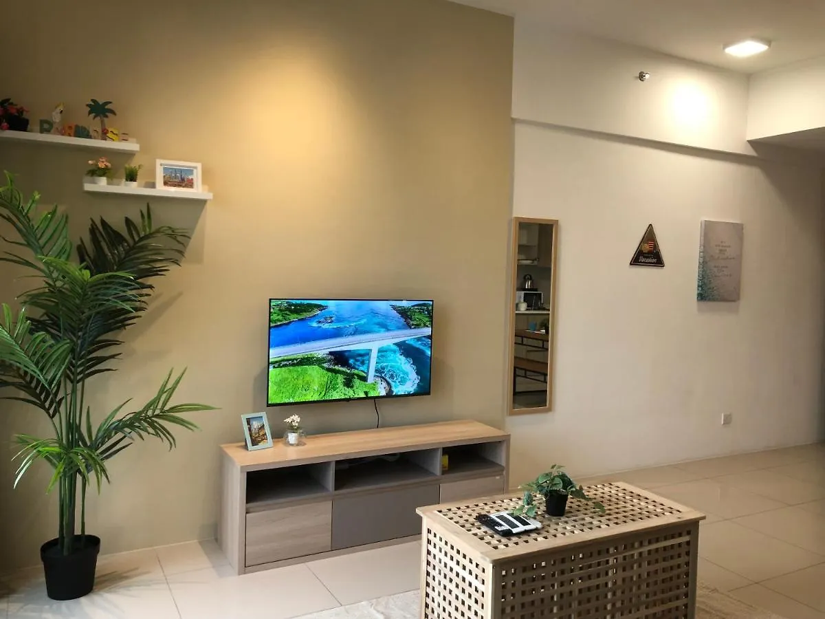 Tropicana 218 Macalister Netflix Unit By Blue Sky Holidays George Town