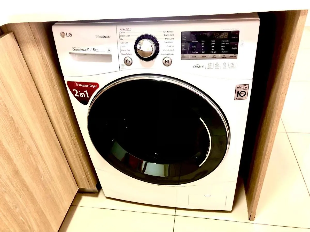 Tropicana 218 Macalister Netflix Unit By Blue Sky Holidays George Town Appartement