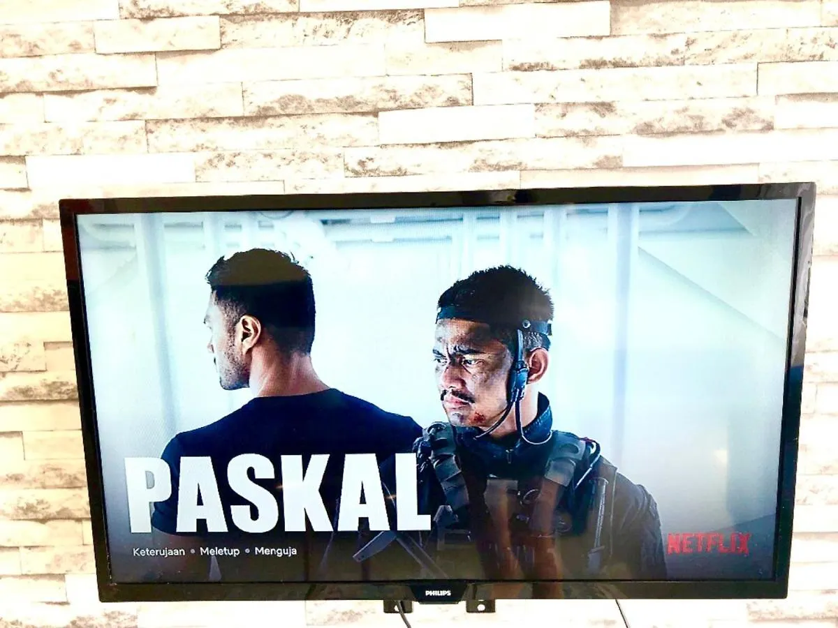 Tropicana 218 Macalister Netflix Unit By Blue Sky Holidays 조지타운