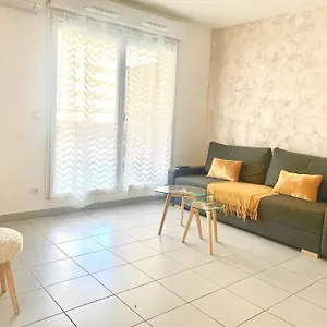  Appartement 60 M2 Terrasse Et Parking France