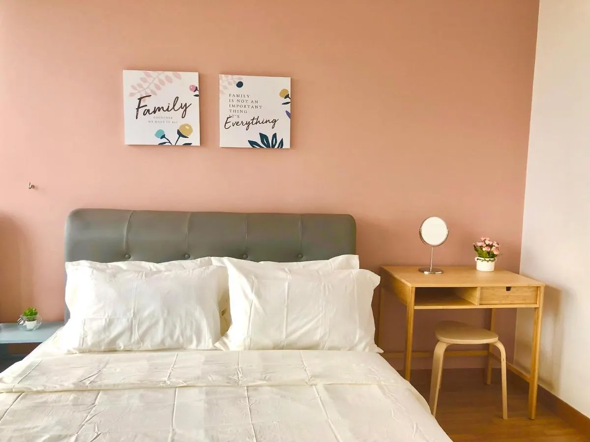 Tropicana 218 Macalister Netflix Unit By Blue Sky Holidays George Town